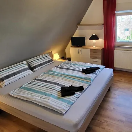 Privates Doppelzimmer Bei Der Weser-Ems Halle Ольденбург Экстерьер фото