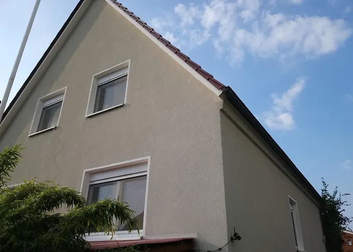 Privates Doppelzimmer Bei Der Weser-Ems Halle