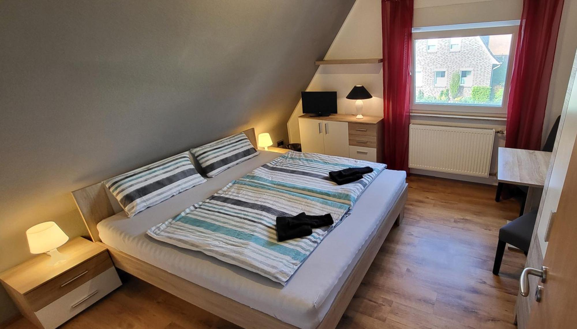 Privatunterkunft Privates Doppelzimmer Bei Der Weser-ems Halle Oldenburg